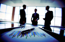 imagem ilustrativa de uma sala de consultoria empresarial